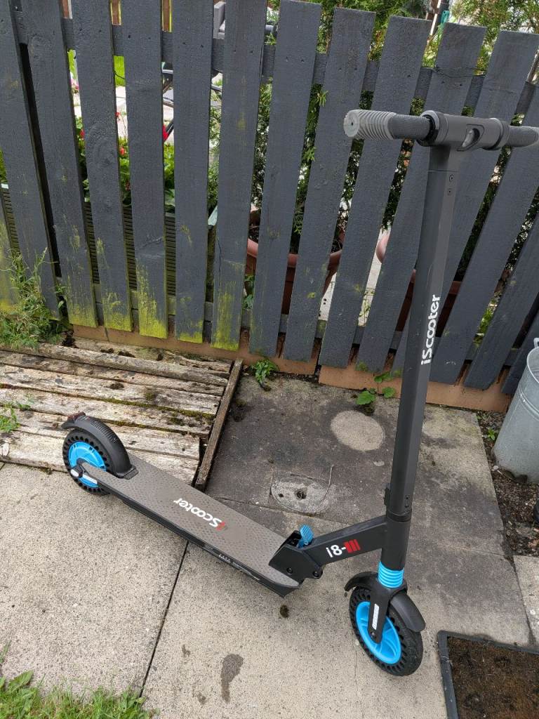 iScooter i8-B Electric Scooter – Black and Blue, Good Condition