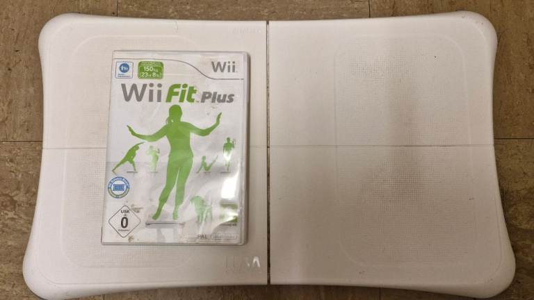 Nintendo Wii Fit Balance Board - White with wii fit plus game