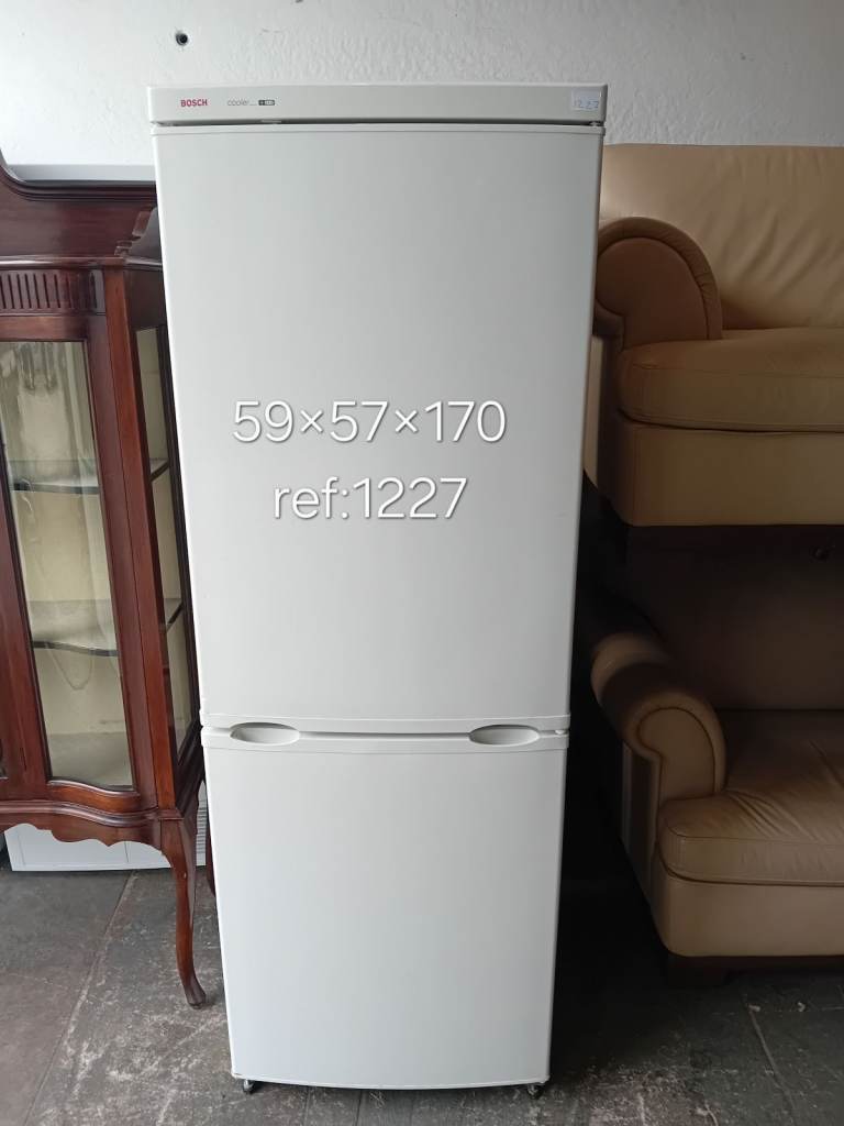 Bosch fridge freezer, Ref:1127
