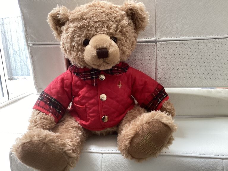 Lovely Harrods Christmas Teddy Bear 2014 ( Jasper ) in Red Quilted Jacket – As Good As New