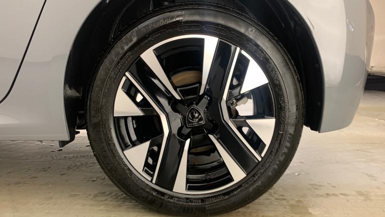 2025 Peugeot 208 1.2 Hybrid 100 Allure 5dr e-DSC6 HATCHBACK PETROL Automatic