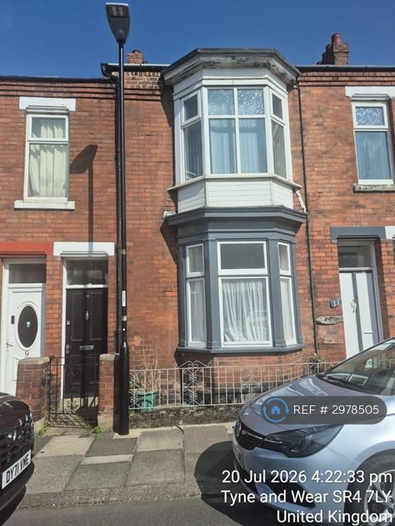 2 bedroom flat in Burnville Road, Sunderland, SR4 (2 bed) (#2978505)