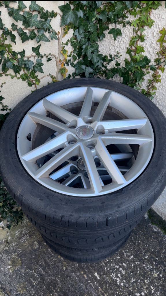 SEAT Leon Alloy Wheels – 5x112 – Set of 4