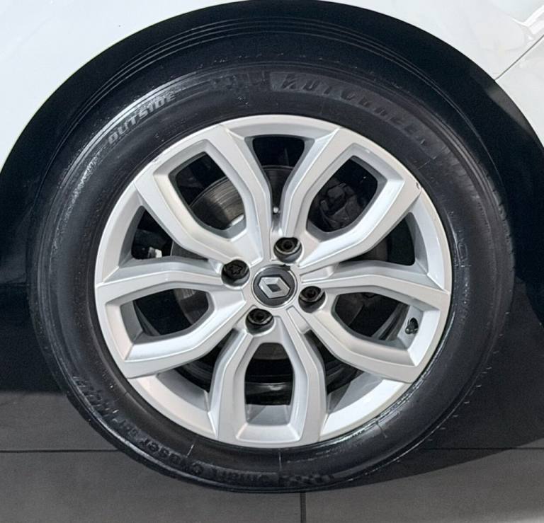 2017 Renault Clio 1.2 16V Play 5dr HATCHBACK PETROL Manual