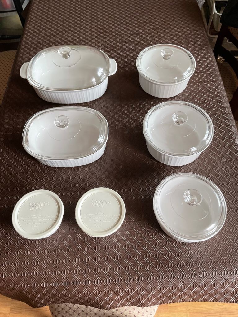 VINTAGE CORNING WARE FRENCH WHITE 7-PIECE CASSEROLE/BAKING SET w/PYREX LIDS - BRAND NEW CONDITION!