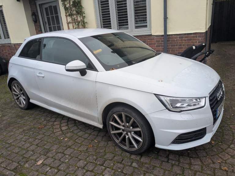 Audi, A1, Hatchback, 2015, Semi-Auto, 1395 (cc), 3 doors