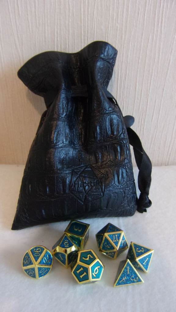 Dungeons & dragons metal teal dice X7 & leather pouch