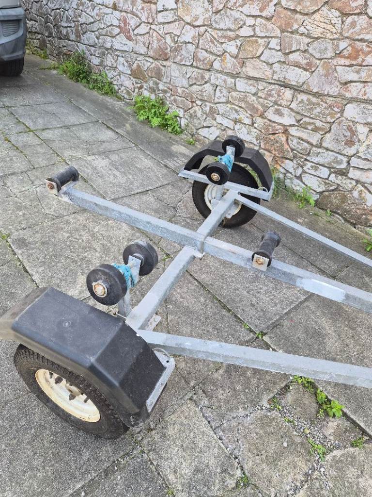 Boat trailer 