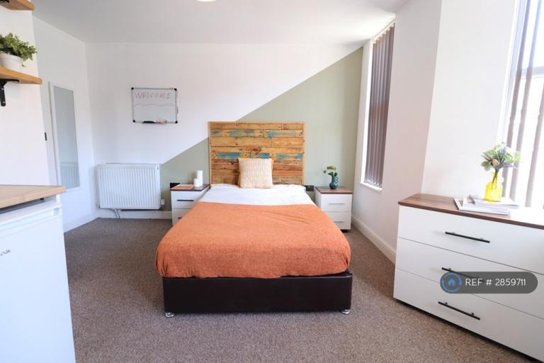 1 bedroom in King Richard St, Coventry, CV2 (#2859711)