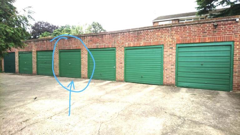 GARAGE TO LET IN SUTTON, SURREY LONDON SM2