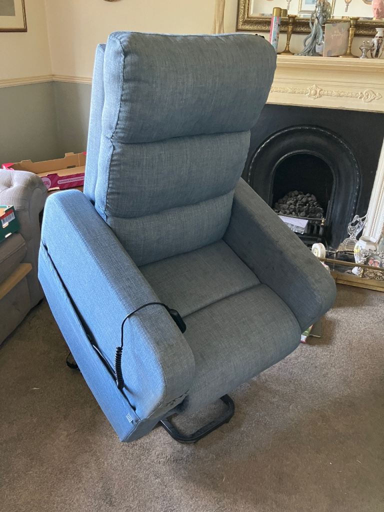 Pepe Power Lift Chair 220v Fully Working Blue