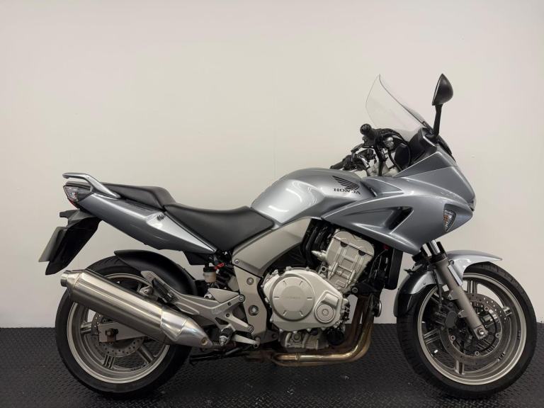 HONDA CBF1000 ** BAR RISES - GIVI SCREEN - REAR HUGGER **