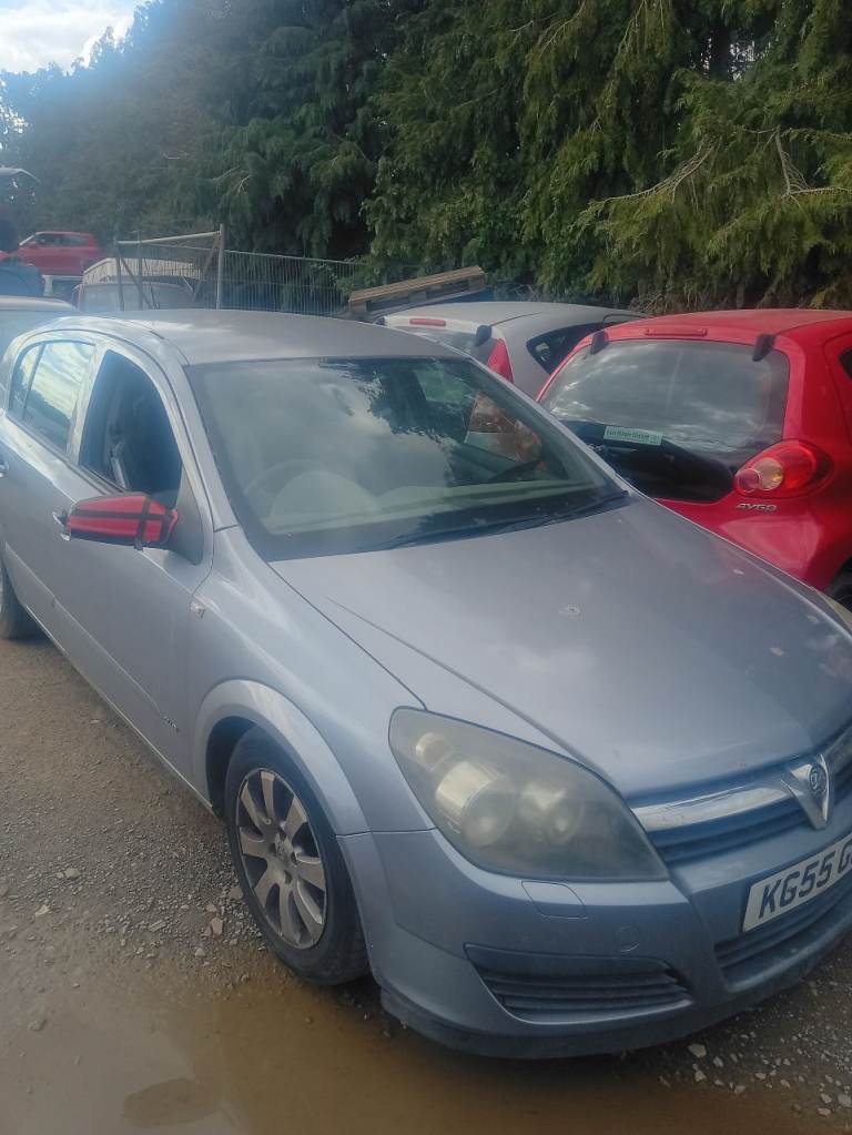 BREAKING astra h mk5, various colours 