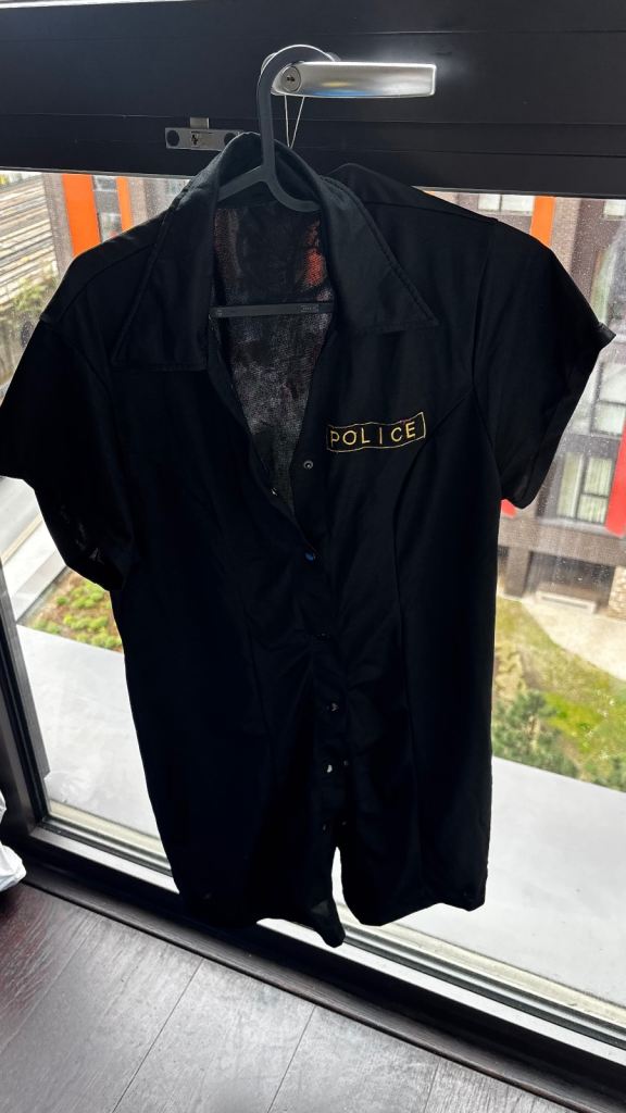 Police dress costume 