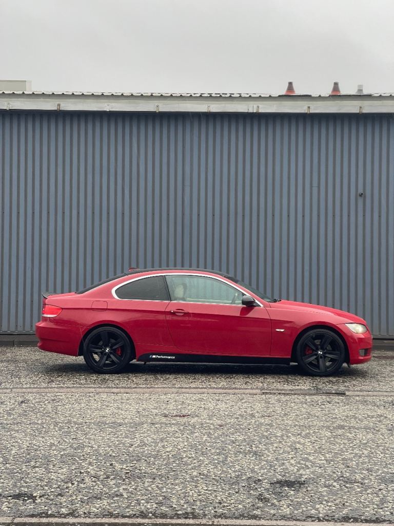 BMW E92 325i 6 Cylinder 