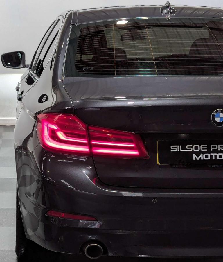 2017 BMW 5 Series 530d xDrive SE 4dr Auto SALOON DIESEL Automatic