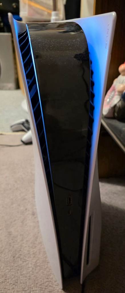 Playstation 5 console 