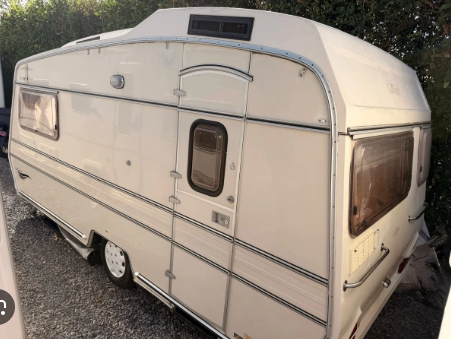 Wanted: Small corner of a farmyard, paddock, or stable yard for vintage caravan (Edinburgh/Lothians)