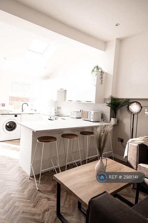 1 bedroom in Dukinfield Road, Hyde, SK14 (#2981741)