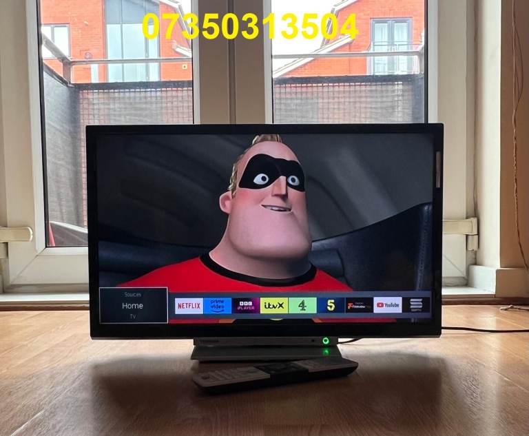 Toshiba 24"Inch Smart WiFi LED HD TV(Netflix,YouTube) with Built-in DVD-Player & Remote