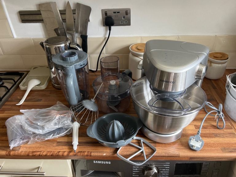 Kenwood Chef Food Mixer & Blender with Juicer Attachment – Good Condition