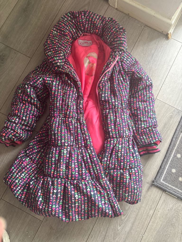 Girls Padded Winter Coat – Multicoloured Hearts, Good Condition