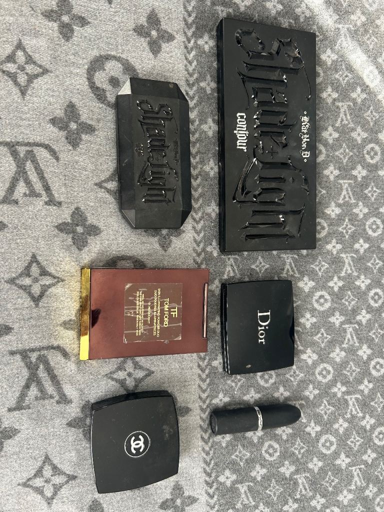 Make up bundle 