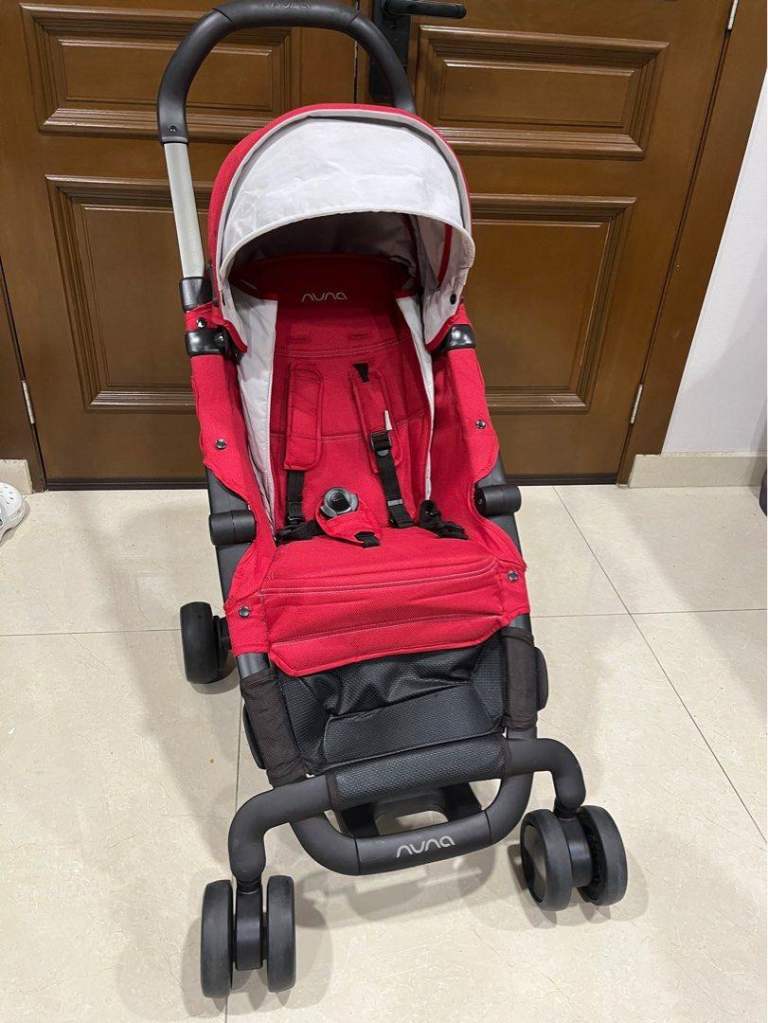 Nuna TRIV Pushchair in Red - Good Condition