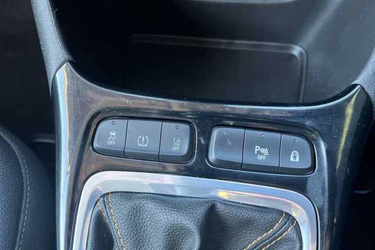 2018 Vauxhall Crossland X 1.2 Elite Nav 5dr HATCHBACK PETROL Manual