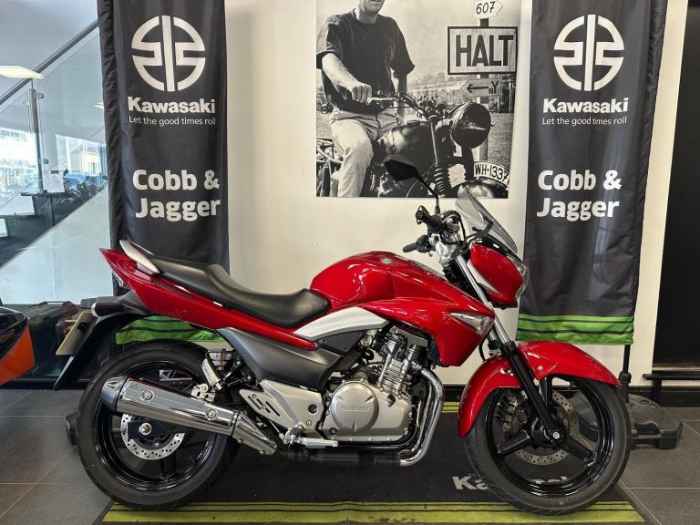 SUZUKI GW250 INAZUMA-ONLY 5206 MILES-STNNING CONDITION