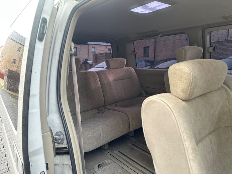 2004 Nissan Elgrand 8 Seater 3.5L Petrol