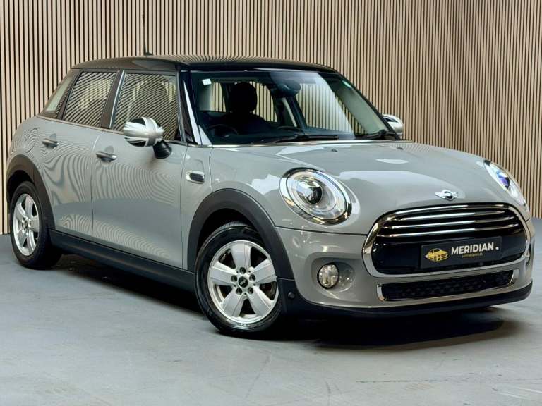 2016 MINI Hatch 1.5 Cooper Hatchback 5dr Petrol Auto Euro 6 (s/s) (136 ps) Hatchback Petrol Autom...