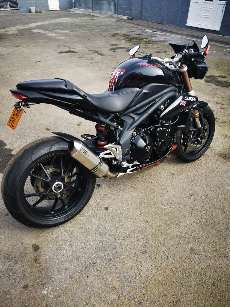 Triumph, SPEED, 2011, 1050 (cc)