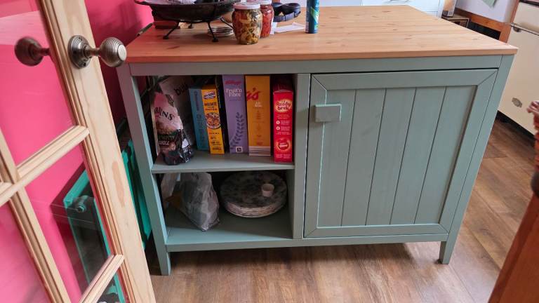 Kitchen island - Carlos Solid Pine [Excellent condition]