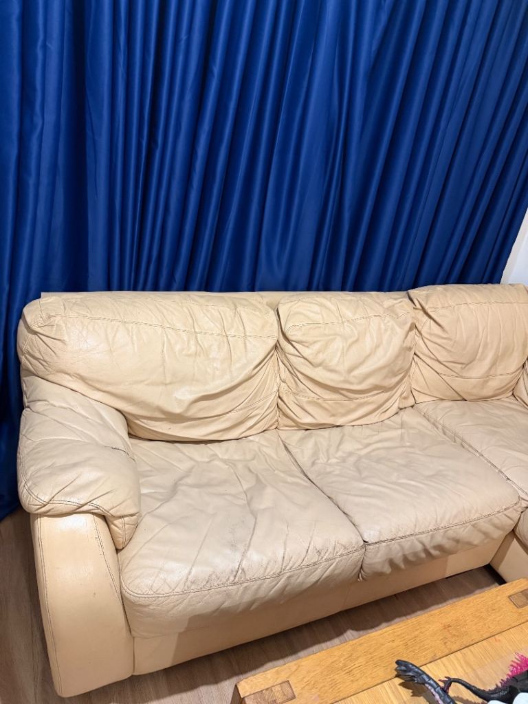 Cream Leather Corner Sofa and Armchair Set – Good Condition
