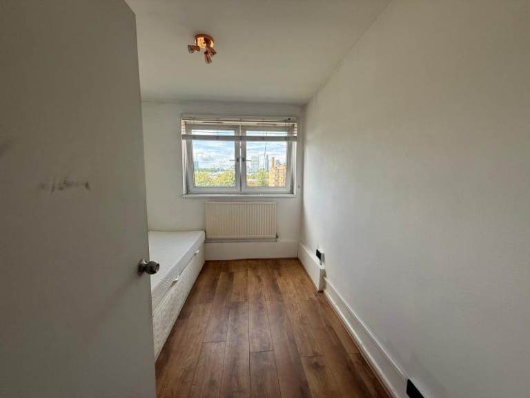  🔥Single Room near E1 1BY| 2 Min Walk to Whitechapel Station | Bills Included