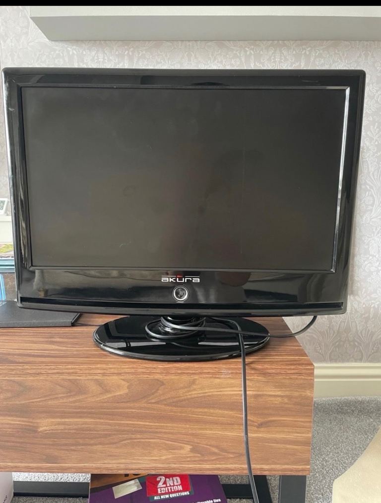 Akura Black TV with Built-in DVD Player and Remote