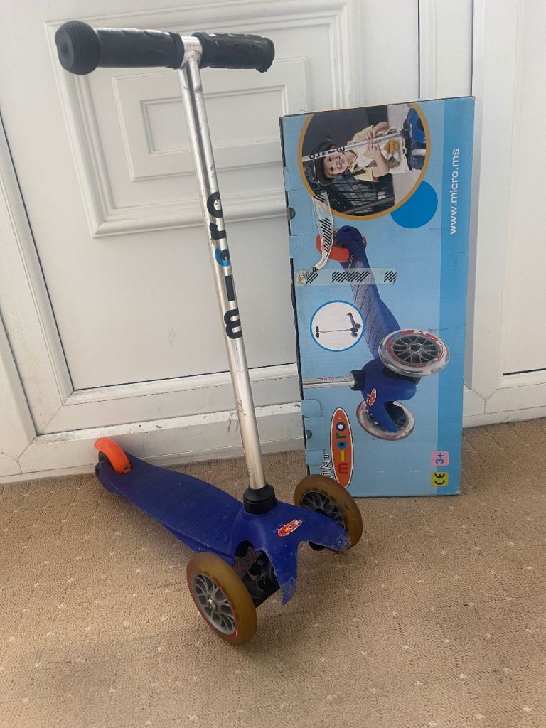 Micro Mini Scooter – Blue, Good Condition