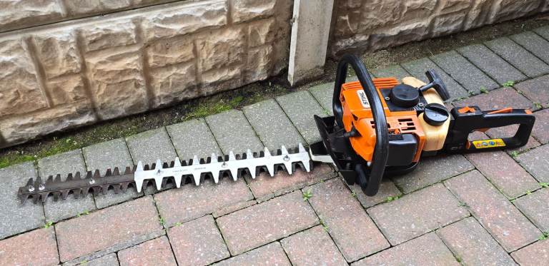 Stihl HS80 Petrol Hedge Trimmer – Orange, Good Condition