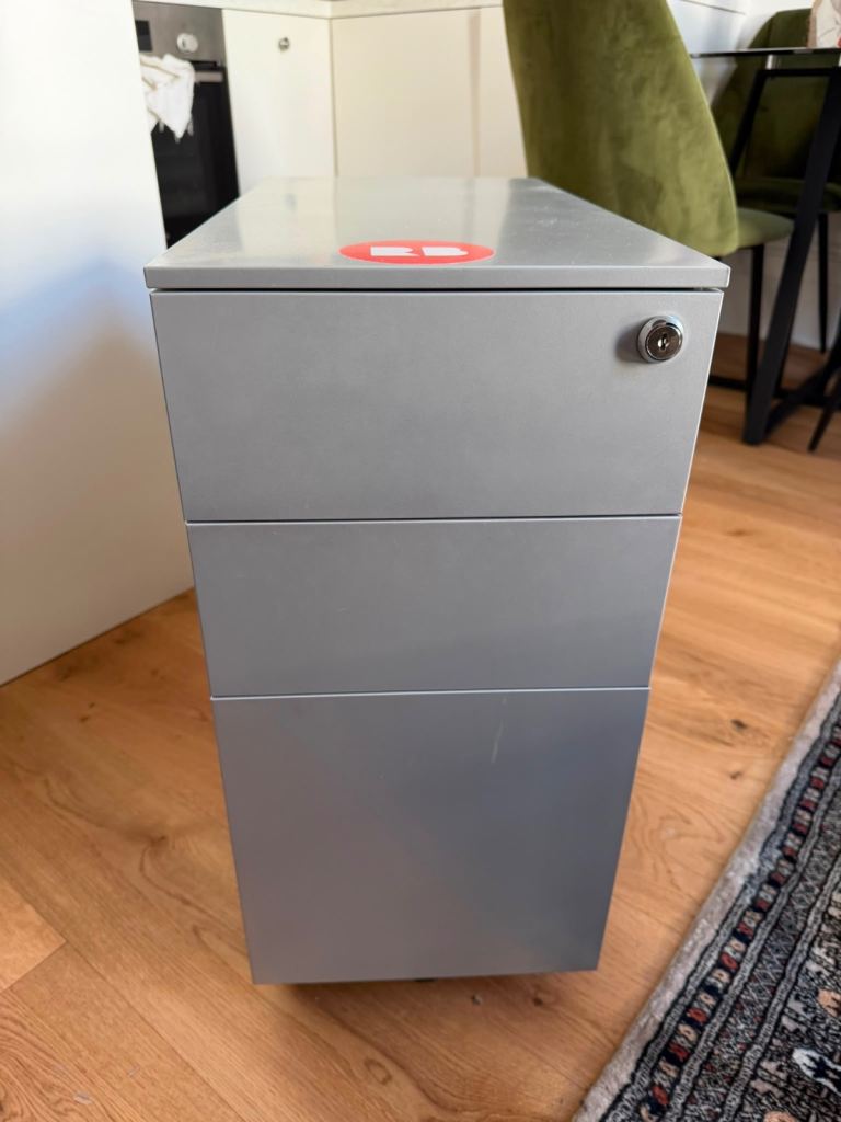 Silver Metal Filing Cabinet with 3 Drawers and Lock