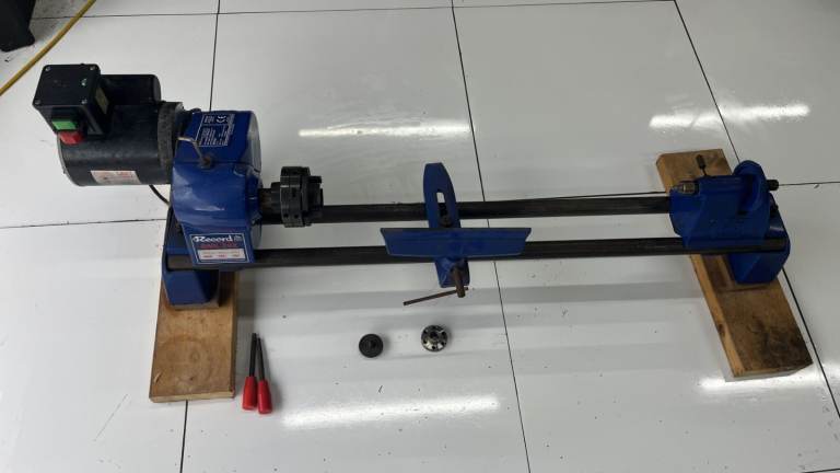 Record Wood Lathe DML 24X