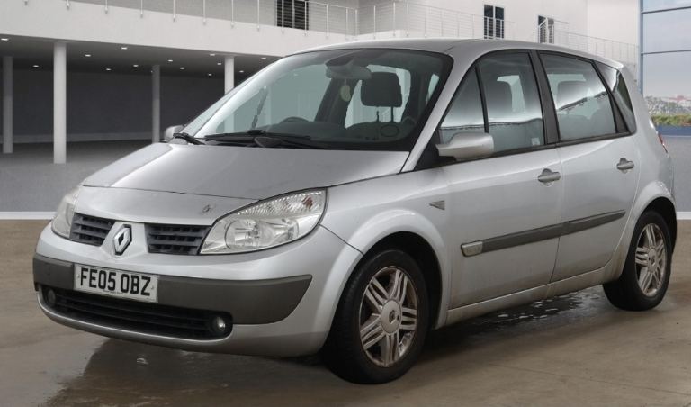 2005 Renault Megane 1.6 VVT Privilege 5dr Auto MPV Petrol Automatic