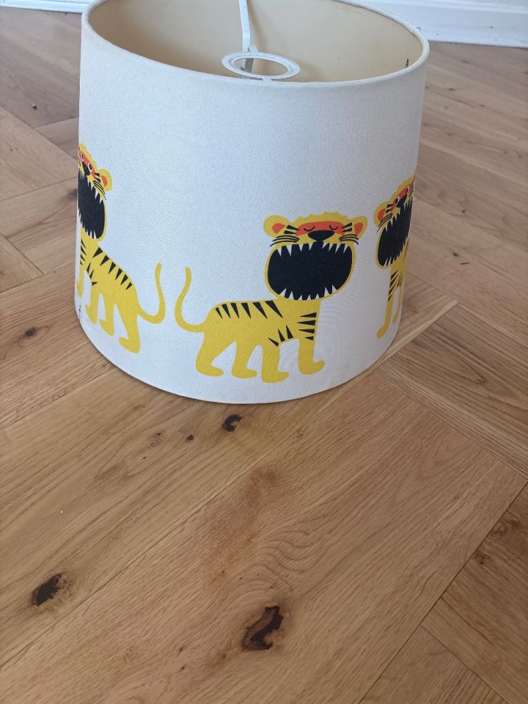 Lamp shade 