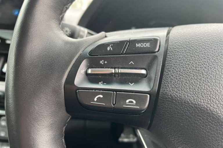 2023 Hyundai i30 1.0T GDI PREMIUM 5DR DCT Hatchback Petrol Automatic