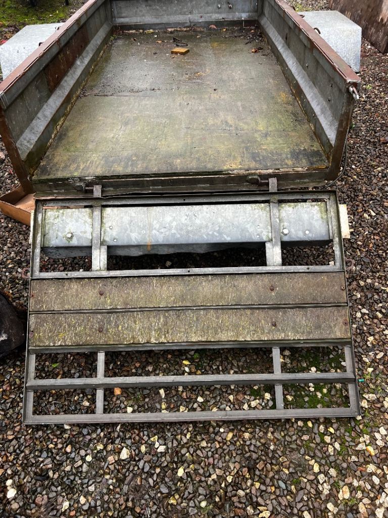 Logic 7.4ft x 3.10ft trailer 