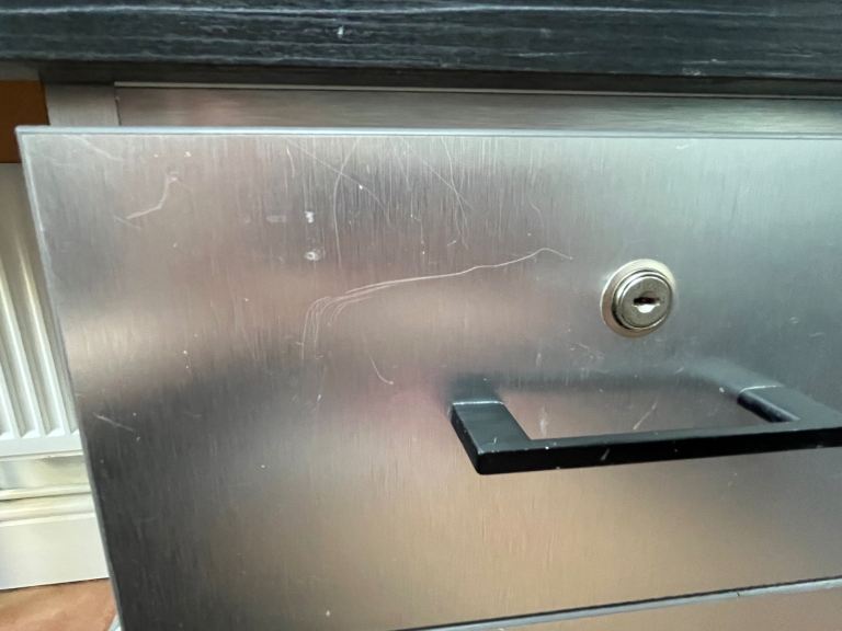 REM Florence Manicure Table 