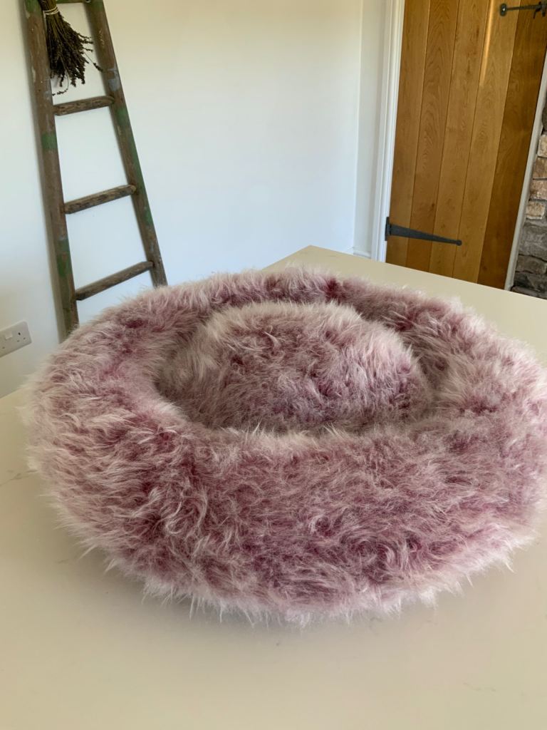 Danish Design Cat/Dog Bed…