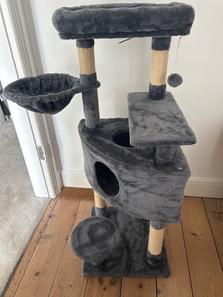 Cat tree