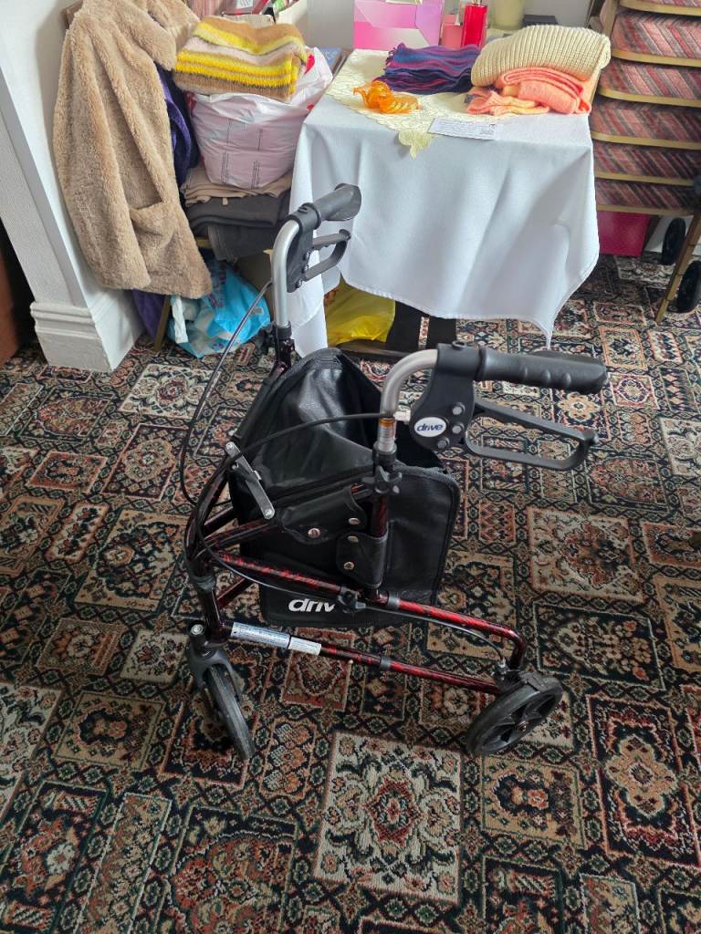 New 3-Wheel Walking Aid - Mobility Support