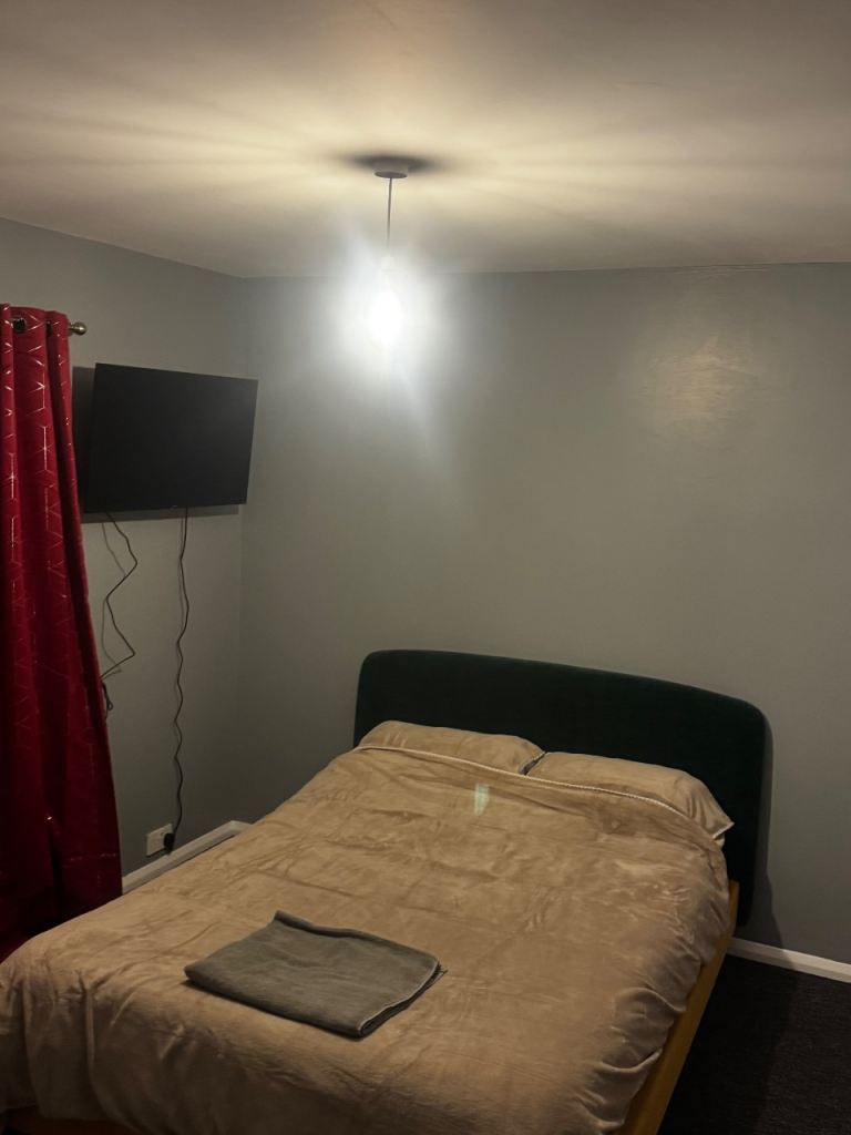 Large Room to rent in Bedford 